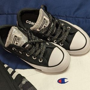 Metallic silver/black converse all stars 5